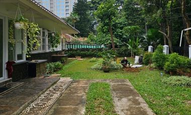 RUMAH BAGUS DEPAN TAMAN at Jl MARTIMBANG, KEBAYORAN BARU