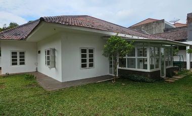 RUMAH BAGUS DEPAN TAMAN at Jl MARTIMBANG, KEBAYORAN BARU