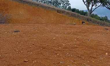 VENDO  TERRENO SEMI - PLANO, FAVORABLE, EN COPACABANA ANTIOQUIA.