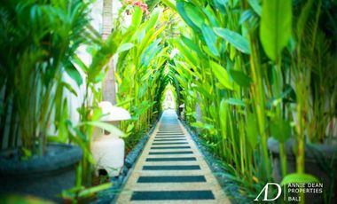 FREEHOLD 3-BEDROOM VILLA IN A COMPLEX IN LEGIAN