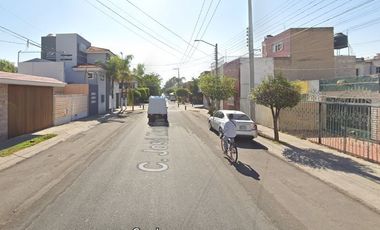 Gran Remate, Casa en Col. San Andrés, Guadalajara, Jalisco.