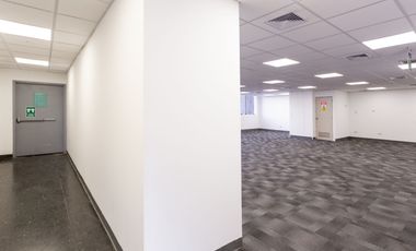 ALQUILER Oficina 300 m2 en  San Isidro