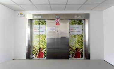 ALQUILER Oficina 300 m2 en  San Isidro
