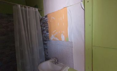 Encantadora Casa Esquinera En La Calera Con 3 Habitaciones, Amplios Espacios Y Departamento Independiente, Cerca De Colegios, Estadio Municipal Y Come