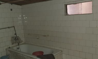 Encantadora Casa Esquinera En La Calera Con 3 Habitaciones, Amplios Espacios Y Departamento Independiente, Cerca De Colegios, Estadio Municipal Y Come