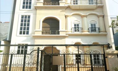 Rumah Villa Permata Gading Kelapa Gading, Jakarta Utara