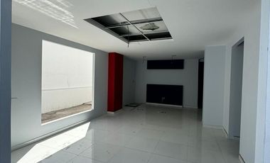 VENTA PROPIEDAD PARA USO COMERCIAL OFICINAS MUY BIEN UBICADO PUEBLA