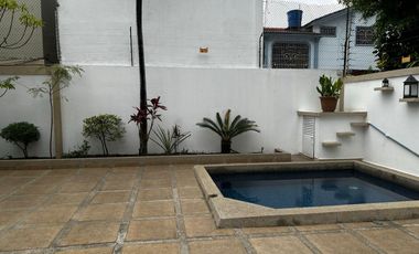 Samborondon, Alquilo Hermosa Casa con Piscina
