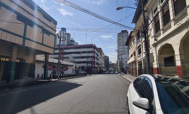 Local Comercial en Venta Centro de Guayaquil Cerca del Hotel Oro Verde Guayaquil – 273 m²