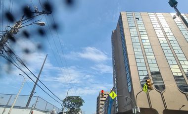 Local Comercial en Venta Centro de Guayaquil Cerca del Hotel Oro Verde Guayaquil – 273 m²