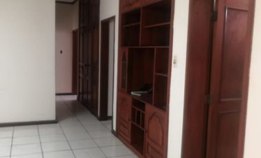 Kennedy Norte Alquiler de grande casa de dos areas con uso de suelo comercial - excelente ubicación (J Luna)