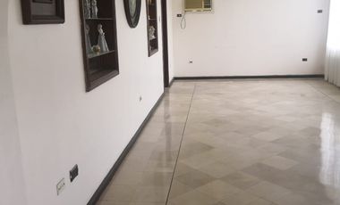 Kennedy Norte Alquiler de grande casa de dos areas con uso de suelo comercial - excelente ubicación (J Luna)