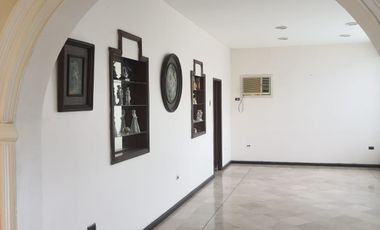 Kennedy Norte Alquiler de grande casa de dos areas con uso de suelo comercial - excelente ubicación (J Luna)