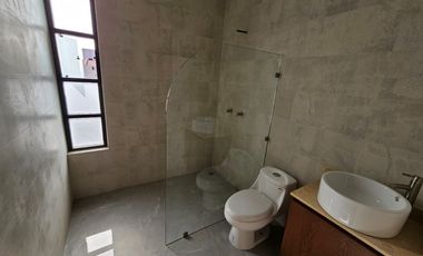 CASA NUEVA EN VENTA EN ZONA ESMERALDA, PUERTA ALICANTE