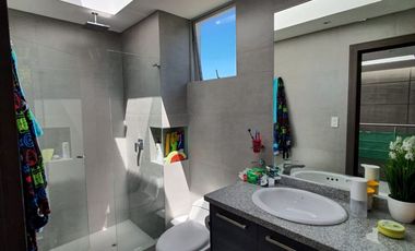 Casa en venta en Cumbayá, Quito, Ecuador