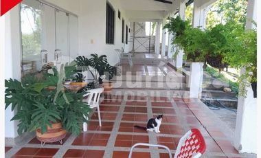 SE VENDE HERMOSA FINCA - PALERMO (HUILA - COLOMBIA)