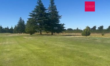 Parcela de 5000m2 exclusiva Club del Golf de Los Angeles UF. 1,5 el M2