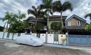 PREOWNED: CLASSIC TWO-STOREY HOUSE FOR SALE ALONG MCARTHUR HWAY NEAR OLFU AND MT CARMEL
