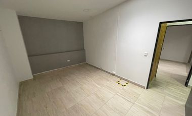 Casa comercial en renta - Fundadores
