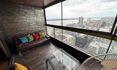 En alquiler suite full amoblada en Edif. San Francisco 300 en Guayaquil