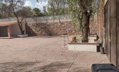 TERRENO EN VENTA, LA FLORIDA, SAN LUIS POTOSÍ, CUENTA CON  CONSTRUCCIÓN PARA DISFRUTARSE EN FESTEJOS, REUNIONES FAMILIARES O DE FIN DE SEMANA