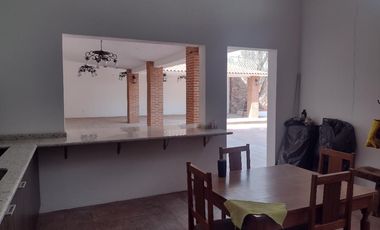 TERRENO EN VENTA, LA FLORIDA, SAN LUIS POTOSÍ, CUENTA CON  CONSTRUCCIÓN PARA DISFRUTARSE EN FESTEJOS, REUNIONES FAMILIARES O DE FIN DE SEMANA