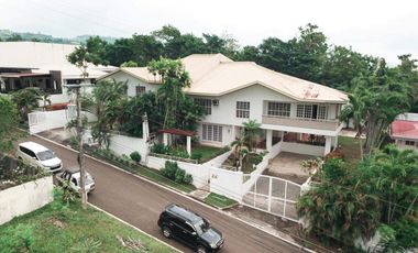 House for sale in Cebu City, Silver Hills 2 houses lot area : 1,131 sq. meters