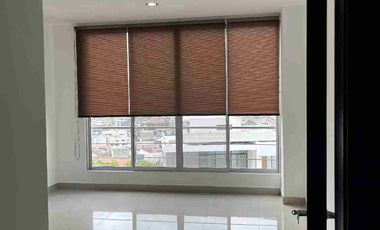 ALQUILER  MODERNO DEPARTAMENTO SECTOR CUMBRES ALTA