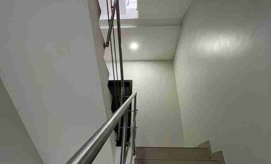 ALQUILER  MODERNO DEPARTAMENTO SECTOR CUMBRES ALTA