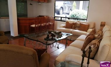 Casa en VENTA, Lomas de Tecamachalco, muy cerca de Colegios Paisanos y Club Tecamachalco