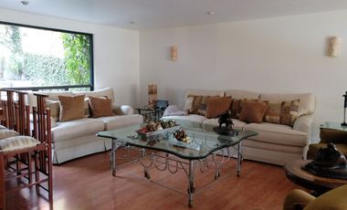Casa en VENTA, Lomas de Tecamachalco, muy cerca de Colegios Paisanos y Club Tecamachalco