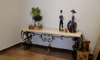 Casa en VENTA, Lomas de Tecamachalco, muy cerca de Colegios Paisanos y Club Tecamachalco
