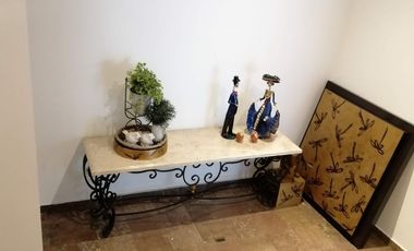 Casa en VENTA, Lomas de Tecamachalco, muy cerca de Colegios Paisanos y Club Tecamachalco