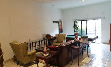 Casa en VENTA, Lomas de Tecamachalco, muy cerca de Colegios Paisanos y Club Tecamachalco