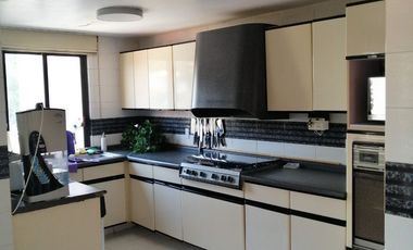 Casa en VENTA, Lomas de Tecamachalco, muy cerca de Colegios Paisanos y Club Tecamachalco