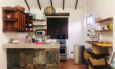 Bucay, Venta de Hermosa Finca con Plantación, Laguna y Casa de Campo 1 Ha