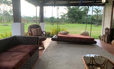 Bucay, Venta de Hermosa Finca con Plantación, Laguna y Casa de Campo 1 Ha