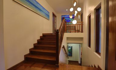 Luxurious 3 Bed Thai Bali Designer Pool Villa for rent