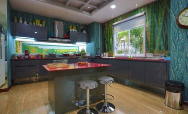Luxurious 3 Bed Thai Bali Designer Pool Villa for rent