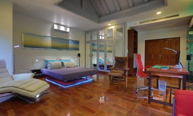 Luxurious 3 Bed Thai Bali Designer Pool Villa for rent