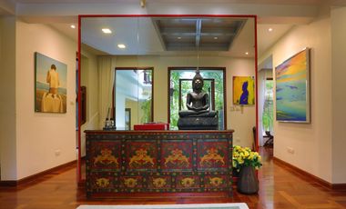 Luxurious 3 Bed Thai Bali Designer Pool Villa for rent