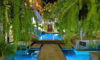 Luxurious 3 Bed Thai Bali Designer Pool Villa for rent
