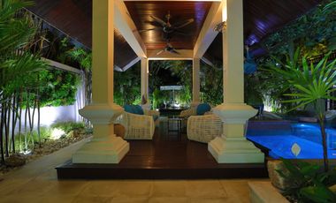 Luxurious 3 Bed Thai Bali Designer Pool Villa for rent