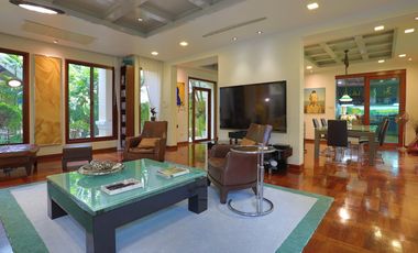 Luxurious 3 Bed Thai Bali Designer Pool Villa for rent