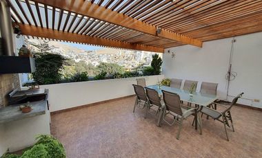 DEPARTAMENTO DUPLEX  EN VENTA CON VISTA AL PARQUE EN VALLE HERMOSO SURCO