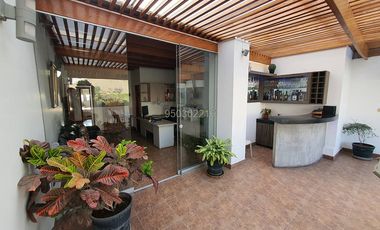 DEPARTAMENTO DUPLEX  EN VENTA CON VISTA AL PARQUE EN VALLE HERMOSO SURCO