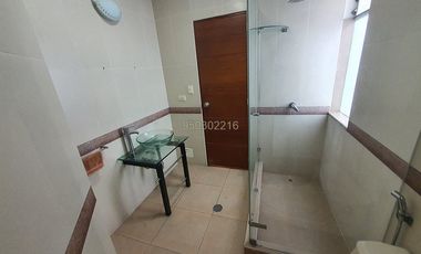 DEPARTAMENTO DUPLEX  EN VENTA CON VISTA AL PARQUE EN VALLE HERMOSO SURCO