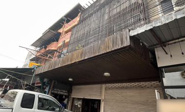 3-story a half Commercial for sale in San Kamphaeng