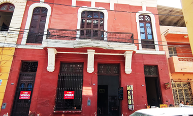 VENDO CASONA EN EL CENTRO DE PIURA