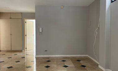 VENTA DE MUY LINDA CASA EN LOS PARQUES CERCA DEL SHOPPING DE LOS CEIBOSVenta de hermosa casa en Los Parques,  sector de Los Ceibos